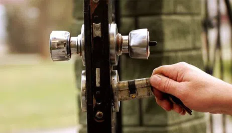 Pewaukee WI Locksmith Store Pewaukee, WI 262-232-6132 - 13-Re-key-Locks