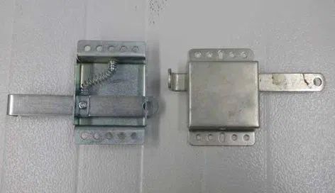 Pewaukee WI Locksmith Store Pewaukee, WI 262-232-6132 Pewaukee WI Locksmith Store Pewaukee, WI 262-232-6132 - 9-Garage-Door-Locks